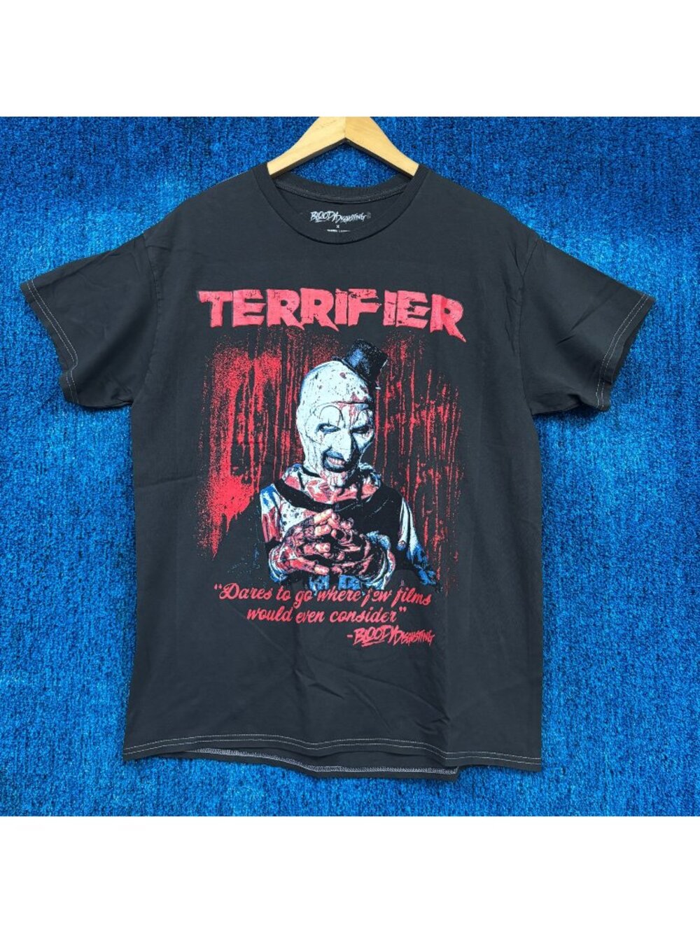Bloody Disgusting x Terrifier Art the Clown Laughing Tee M